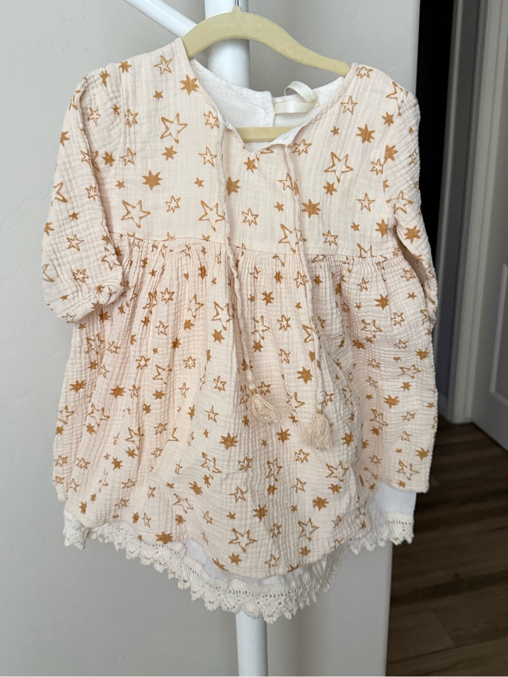 Wild Wawa Lailah Dress Stars Size 2-3